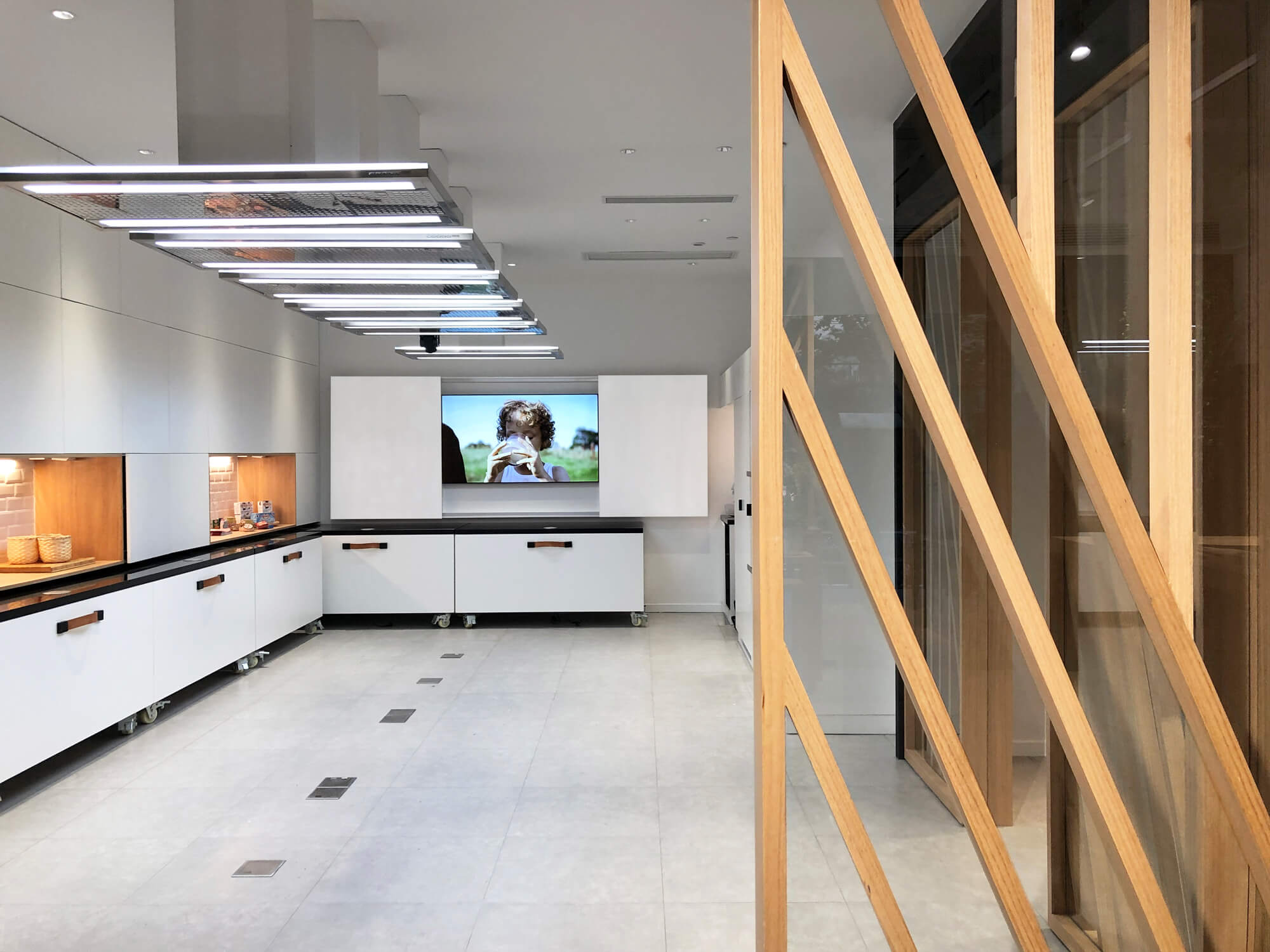 la-cremerie-shanghai-retail-design-workshop-architecture-ichetkar